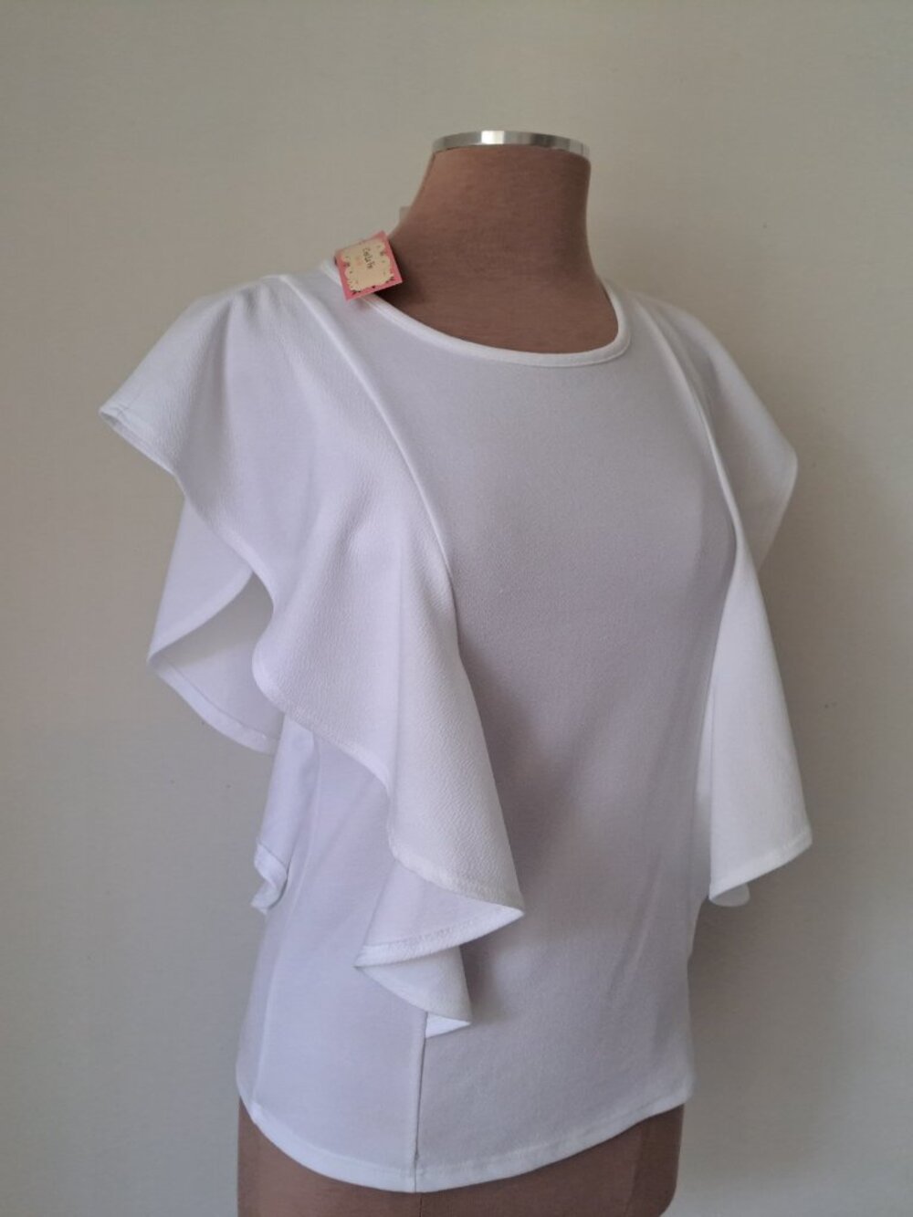 C'est La Vie Women's Ruffle Top White Color Size M